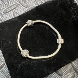 PANDORA | Starter Bracelet + 2 Clip-on Charms